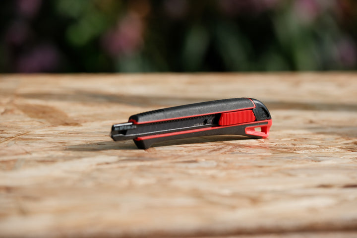 Würth 2K-Cutter 9 mm – Profi-Teppichmesser mit Abbrechklinge